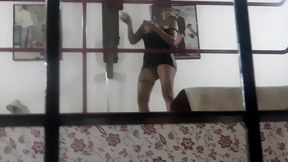 espiando a la vecina puta