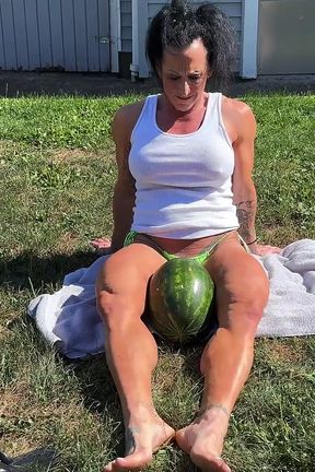 Muscle MILF Kandys Watermelon Crush Domination