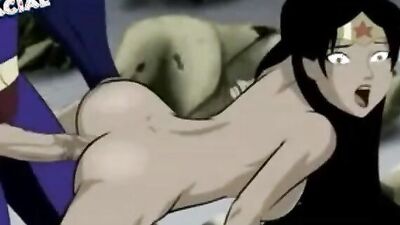 Wonder Woman gets pounded hard after sucking on the big one from Lex Luthor!