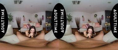 UP CLOSE VR - Sexy Ella Reese Takes You On A Delicious, Steamy And Naughty Adventure In POV