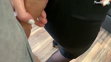 Playful Secretary FeralBerryy seduced her boss (FULL VIDEO)