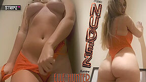 Elle Hunter - Nudez - Big Tits Sexy Striptease