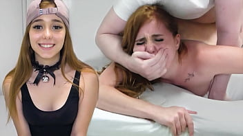 Amateur girlfriend gets home alone and gets fucked hard