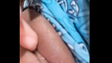 &iexcl_Mi hermanastro me confiesa que le gusto y tenemos sexo salvaje!