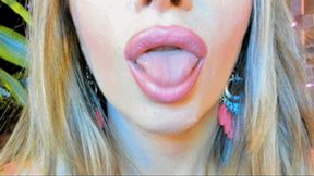 Lip Licking Swirls (HD) WMV