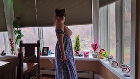REAL Milf has HUGE BOOBS and Loves to show them to Everybody