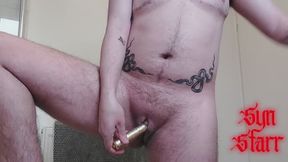 quick fuck in the bathroom - squirt surprise