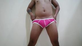 Pinky Underwear on Show.