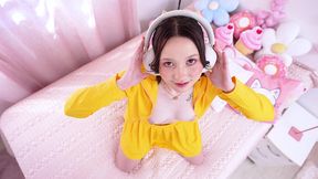 akina asmus - this teenage girl s long-time fantasy finally came true: she tried anal sex with a huge cock for the first time