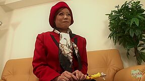 This Cute Japanese Girl Finally Gets A Chance To Play With Her Pussy All Alone