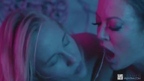 Carmen Valentina & Marie Hardon milk a big cock