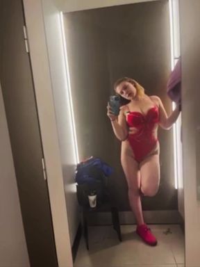 Extreme Stream. Fucking and Squirting in the
