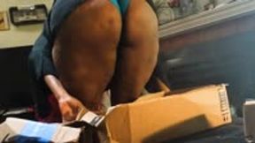 Giant Woman Butt Crushes Tiny City 4k