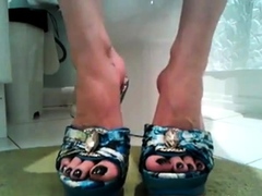 High Heels long black toenails