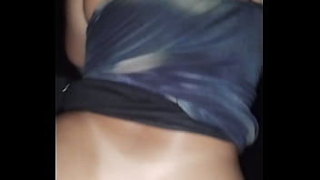 Fui com meu marido na casa de swing e aproveitei muito no gloriroly chupei muito pau e levei leitinho quente na cara
