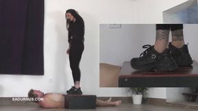 Slave's orgasms under Mistress Cleo's platform shoe B PP mp4