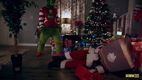 Milf in Lingerie Gets Her Big Ass Banged by The Grinch