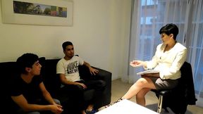 esposa ninfomana , matrimonio con 2 maridos poliamor ,la psicologa es recojida. por dos pacientes en su trabajo, capitulo 12