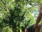 Je rencontre un homme dans la forêt