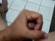 Bago maligo, Jakol muna sarap aaaahhhhhhhhh