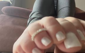 Fetish for naughty feet loves to show off my little feet and sole and simulate Footjob