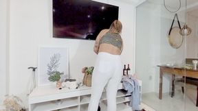 THE DELICIOUS CLEANING WOMAN CLEANING HER HOUSE LEAVING A FART SMELL - BY SOPHIA FABER - CLIP 4 IN FULL HD