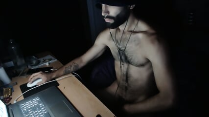 Hot Guy On Cam