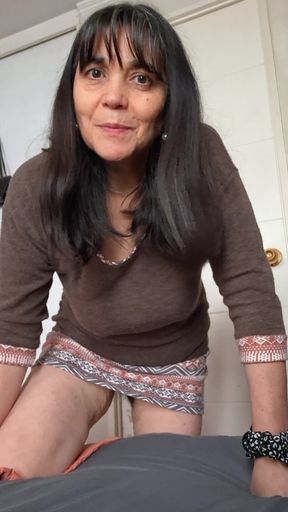 Stepmother silente shwing her lover on camera Who  is Washington armando without underwear