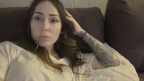 Daphne Couch Hiccups 4 4K