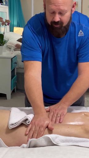 Horny MILF Gets Massage and Anal Fucking 4K