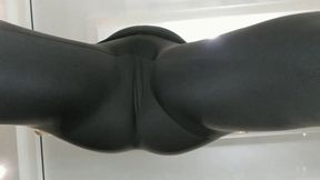 Stand over the camera in black leggings that are very tight and hug your crotch MP4 HD 720p