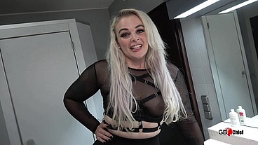 Outdoor creampie gangbang orgy with 3 blondes
