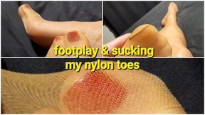 Footplay & sucking my nylon toes 720p