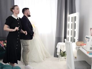 Seamstress made her client cum twice the day previous to the wedding