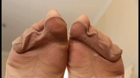 Stinky Pantyhose Feet (480p)
