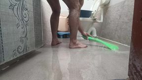 Nanga nahane ka maja hi kuchh or hai