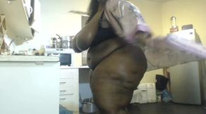 Fat Mommy Vibrator Play and Striptease