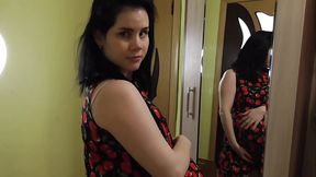 Pregnant Anna tries on different dresses