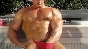 Muscle Hunk Jerks Off