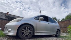 bouncing  silver car mov