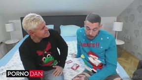 Feral & Freaky Squirt Machine Maddy Black Receives Anal Creampie For Christmas – Porno Dan