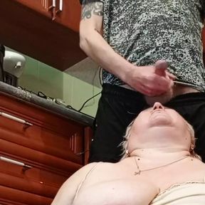 hot cum in stepmom&#039;s mouth after jerking off a dick in the kitchen