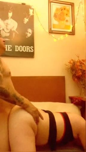 Mi neighbor was hot and fucked me very eagerly, I enjoyed it very much