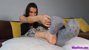 Sweaty Feet - Foot Fetish - HD MP4