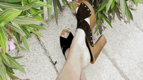 Sexy sandal dangling--2 WMV