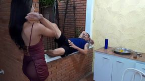 ninfeta angel marques chega da rua e se encontra com seu cliente ja de.pau duro ali mesmo na sala comesse o sexo bem gostoso e seu cliente gar uma gosada dentro do cu dela