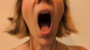 SMELL MY BREATH {VISIBLE UVULA} | Miinxiiee