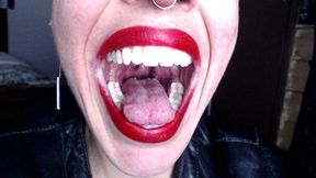smashing an apple inside my mouth - asmr