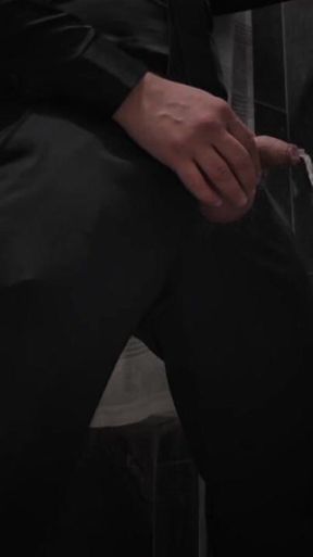 Alexander Pees Hard | in Elegant Suit
