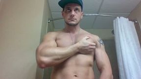 Big Joeyd Shows Off His Upper Body